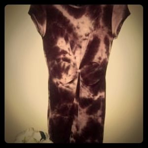 Bodycon dress with cutouts in midsection with knot